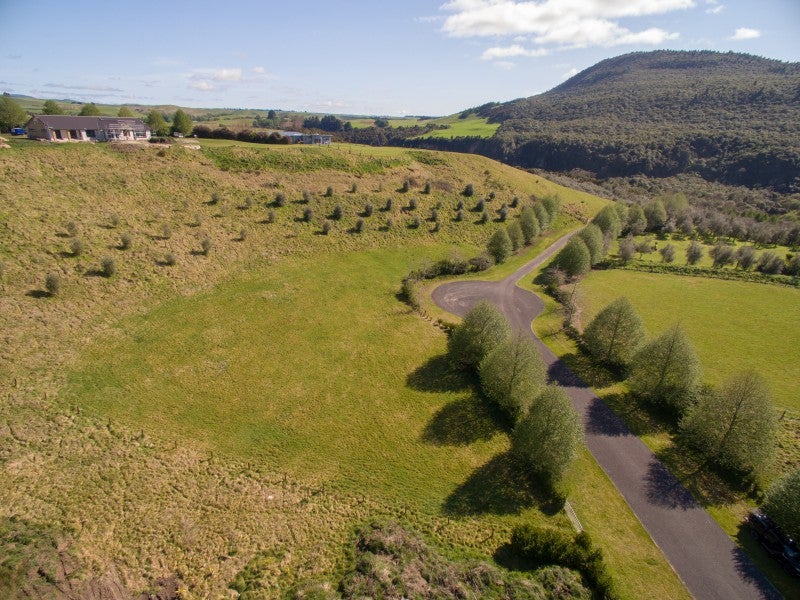 19 Rangitukua Drive, Kuratau, Tūrangi - Carousel 2