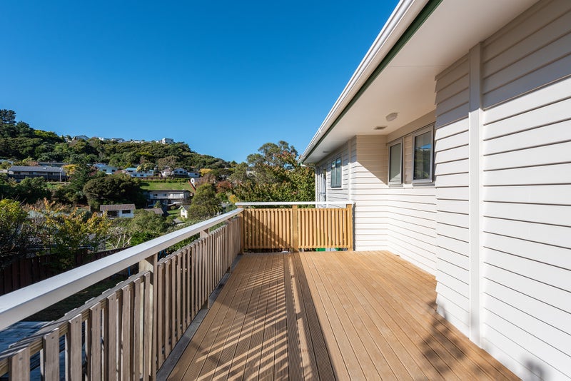 Property Valuation for 28 Woolwich Close, Whitby, Porirua Trade Me