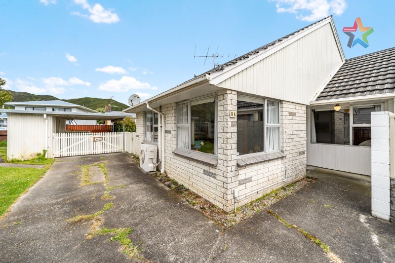 2/8 Ferretti GR, Avalon, Lower Hutt - Carousel 1