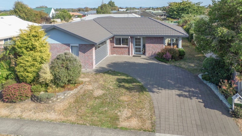 34 Macmurdo Avenue, Glenview, Hamilton - Carousel 1