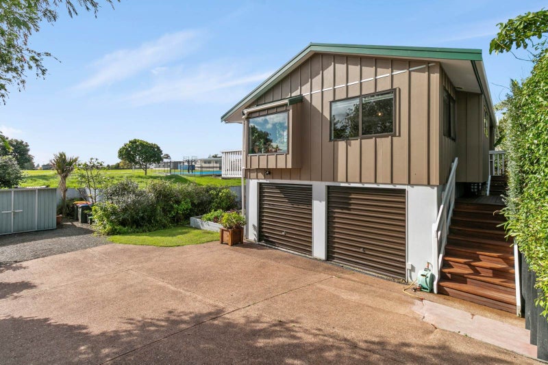 1/27 St Leonards Road, Kelston, Auckland - Carousel 1