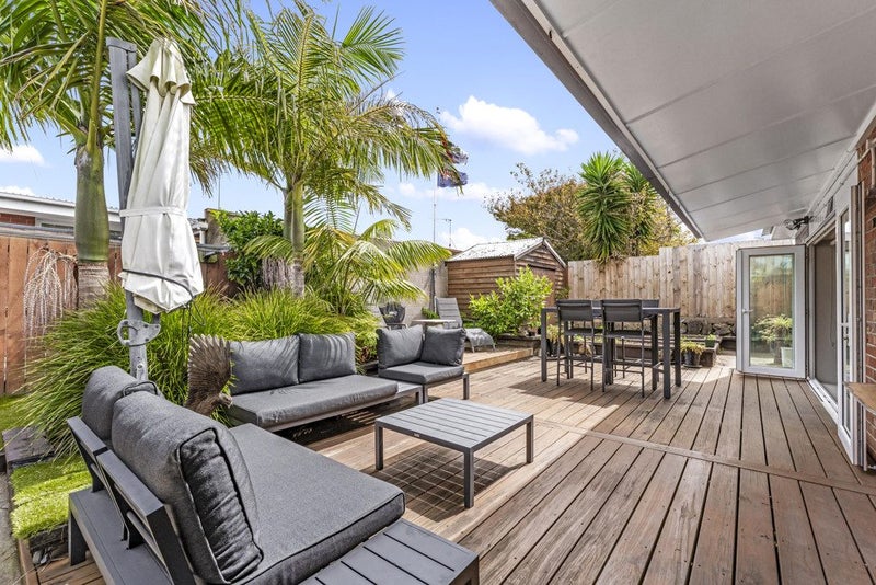 18A Alana Place, Mount Wellington, Auckland - Carousel 1