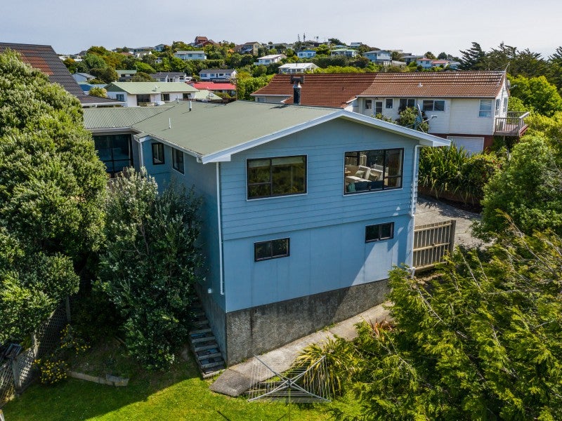 16 Trispen Place, Camborne, Porirua - Carousel 19