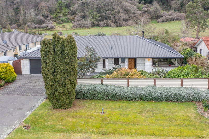 19 Railway Terrace, Coalgate - Carousel 1