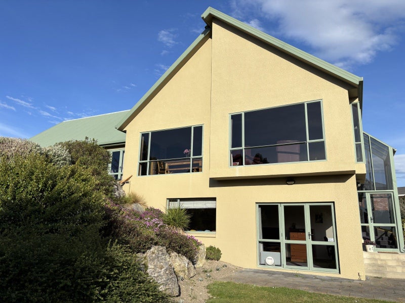 12 Grove Avenue, Weston, Waitaki, Otago - Carousel 1