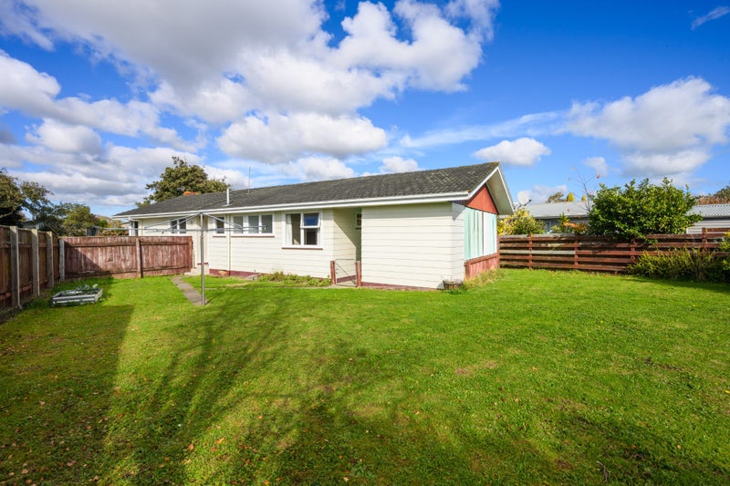 98 Apollo Parade, Milson, Palmerston North - Carousel 2