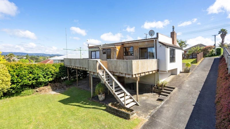46 Savoy Road, Glen Eden, Auckland - Carousel 1