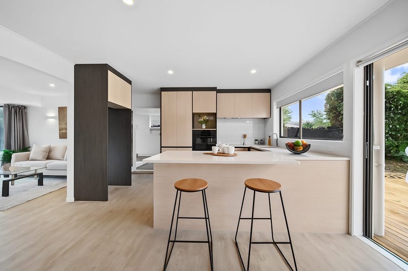 121 Settlement Road, Papakura, Papakura - Carousel 1