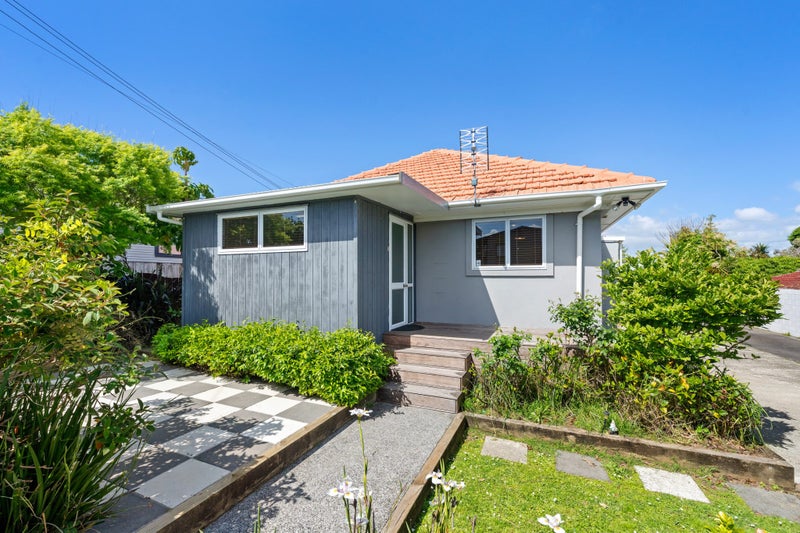 48A Boakes Road, Mount Wellington, Auckland - Carousel 1