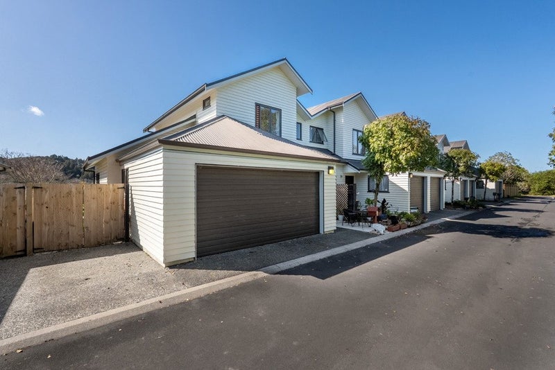 30/11 The Avenue, Albany, Auckland - Carousel 1