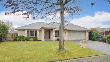 7 Edmund Storr Road, Halswell, Christchurch - Carousel 1