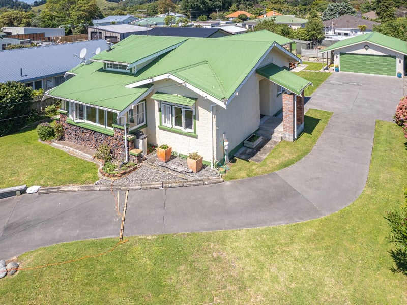 8 Nixon Street, Whanganui East, Whanganui - Carousel 1