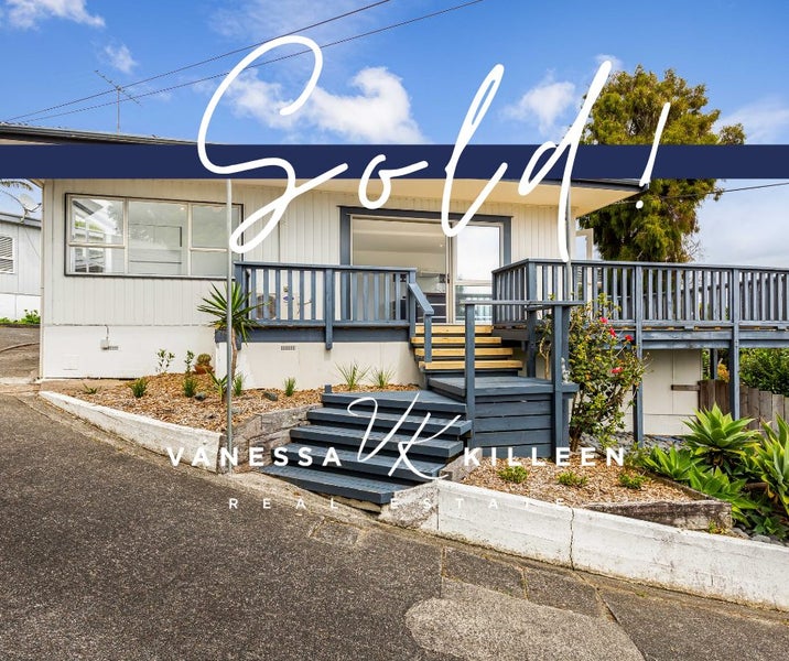 52 Bay Street, Red Beach, Red Beach - Carousel 1