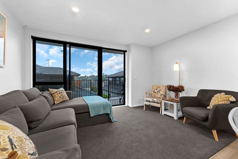 10 Panoni Lane, Howick, Auckland - Carousel 2