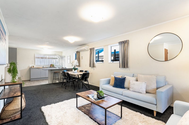67 & 67A Arawhata Street, Ranui Heights, Porirua, Wellington - Carousel 2