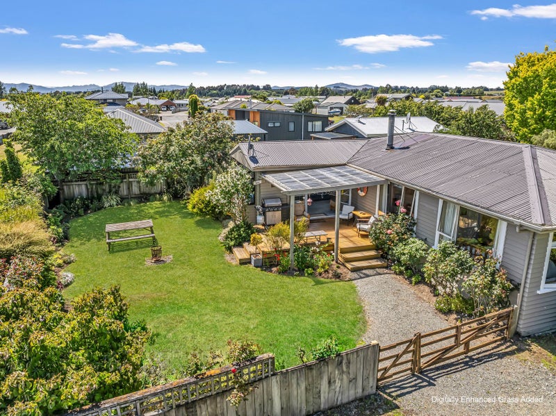 17 Dorizac Place, Te Anau, Te Anau - Carousel 1