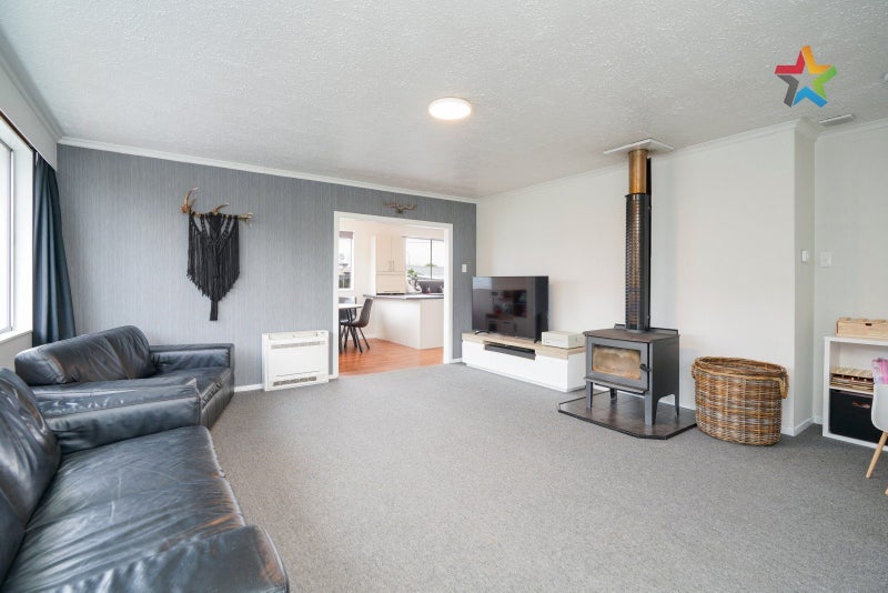 6 Paisley Street, Kew, Invercargill - Carousel 2