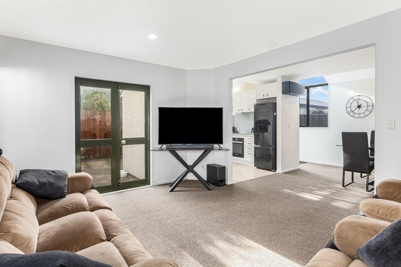 15a Puriri Street, Woburn, Lower Hutt, Wellington - Carousel 2