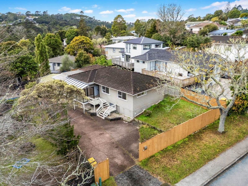 69 Bayview Road, Bayview, Auckland - Carousel 1