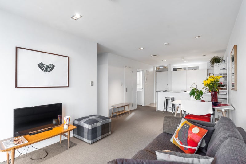 6V/435 New North Road, Kingsland, Auckland - Carousel 2