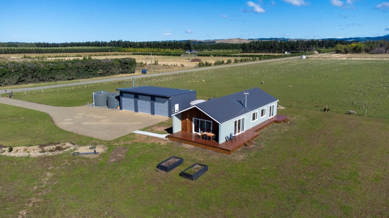86 Racecourse Road, Amberley, Amberley - Carousel 1
