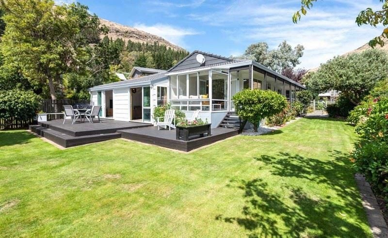 11 Cascade Place, Sumner, Christchurch - Carousel 1