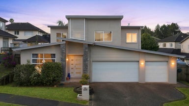 44 Seresin Crescent, Flat Bush, Auckland - Carousel 1