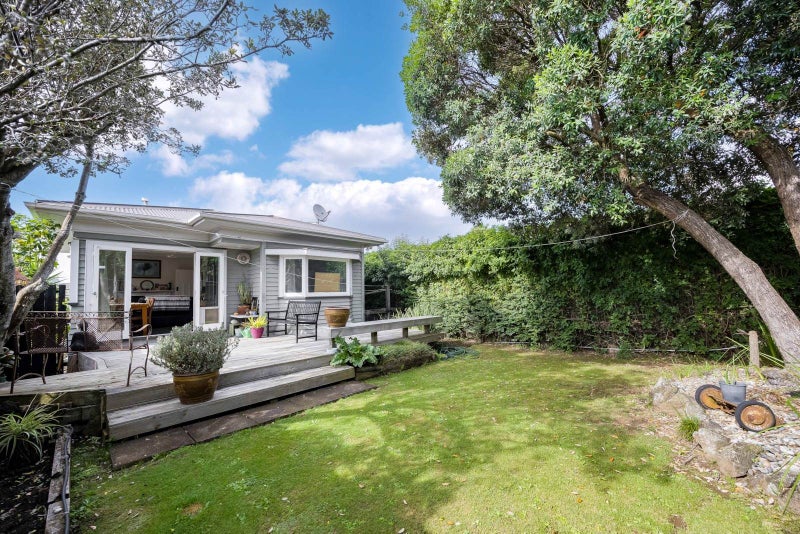 2/30 Walmsley Road, Māngere, Auckland - Carousel 1