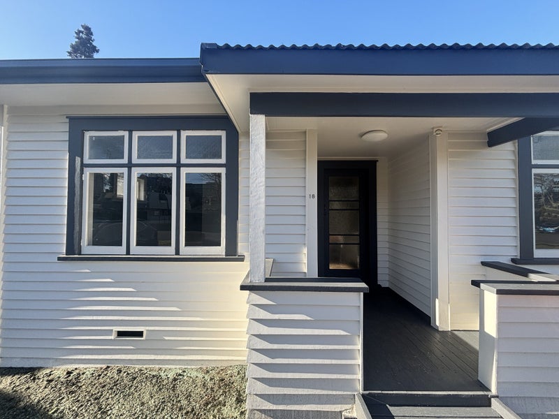 18 Opoia Road, Hamilton East, Hamilton - Carousel 1
