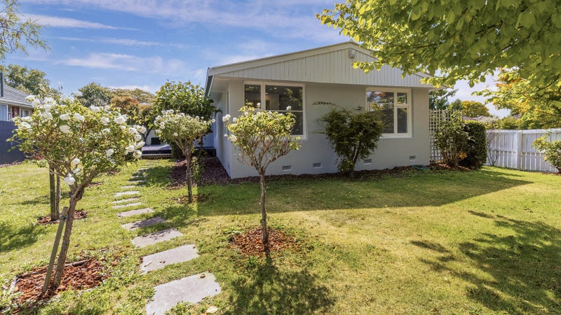2 Anstorer Street, Bryndwr, Christchurch - Carousel 1