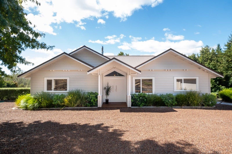 89 Enfield Drive, Pakipaki - Carousel 1