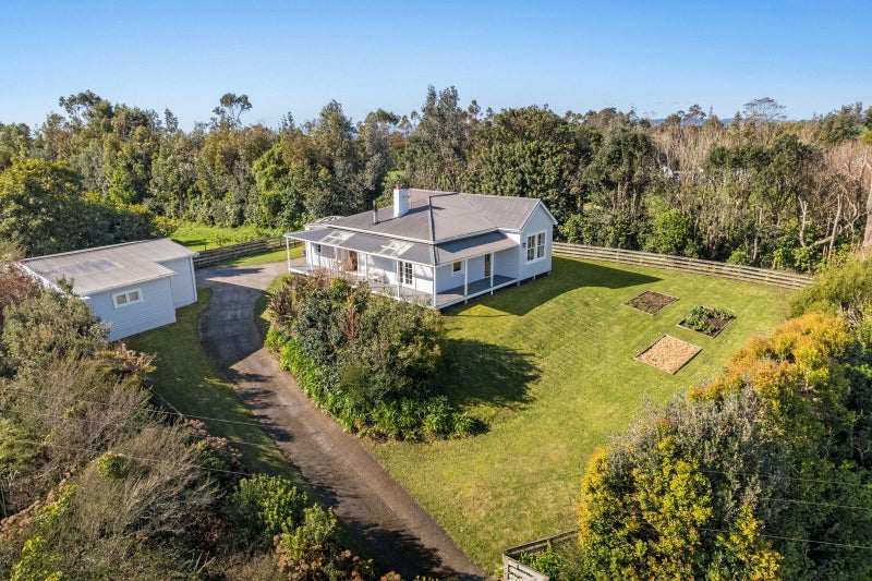 1017 Main North Road, Onaero, Waitara - Carousel 2
