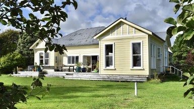 83 Hautere Cross Road, Te Horo - Carousel 1