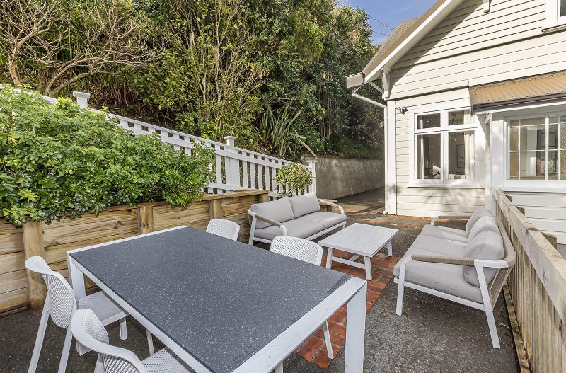56 Moana Road, Kelburn, Wellington - Carousel 12