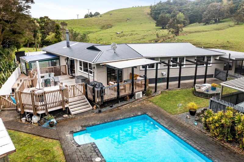 27A Huia Street, Whau Valley, Whangarei - Carousel 1