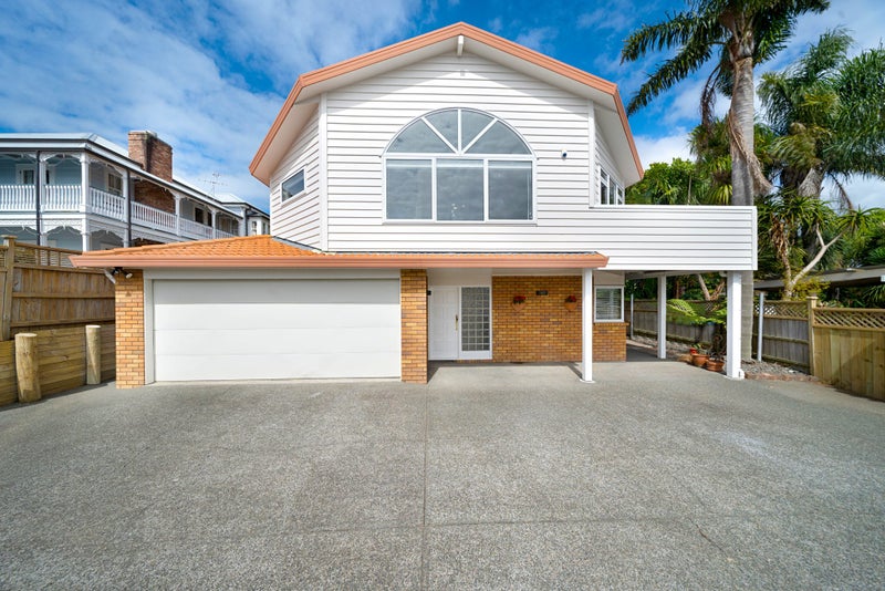 5A Endeavour Street, Blockhouse Bay, Auckland - Carousel 1