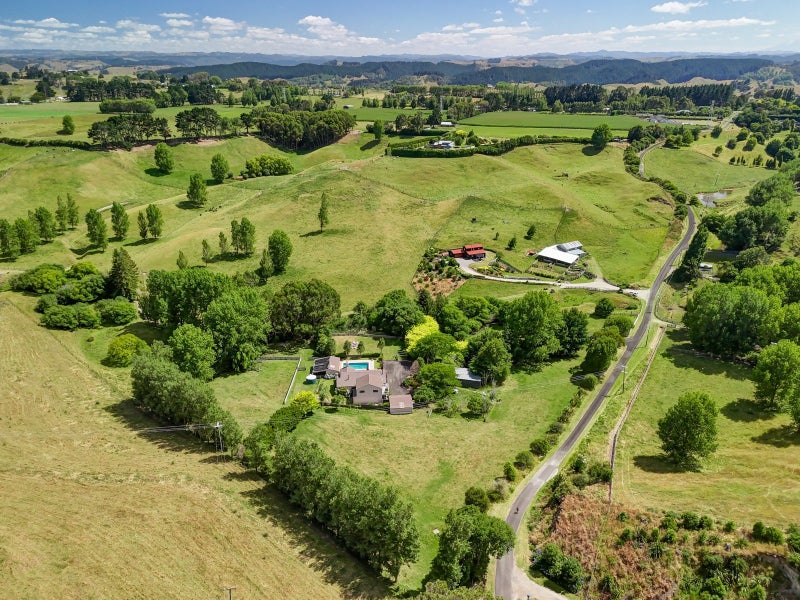 120 Union Line, Fordell, Whanganui - Carousel 2