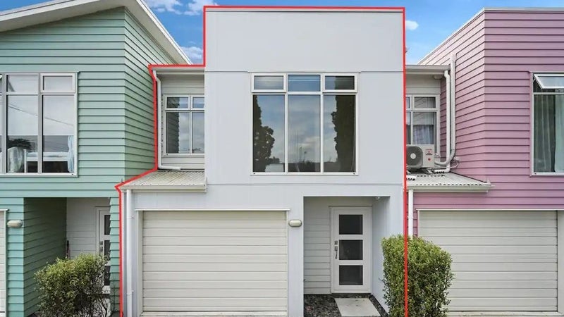 2/72 Carrington Avenue, Silverdale, Hamilton - Carousel 1