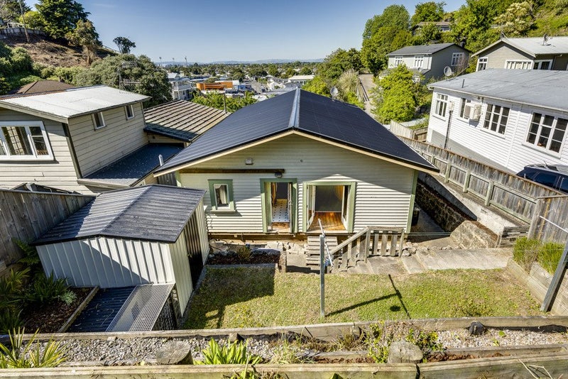 5 Smale Terrace, Hospital Hill, Napier - Carousel 1