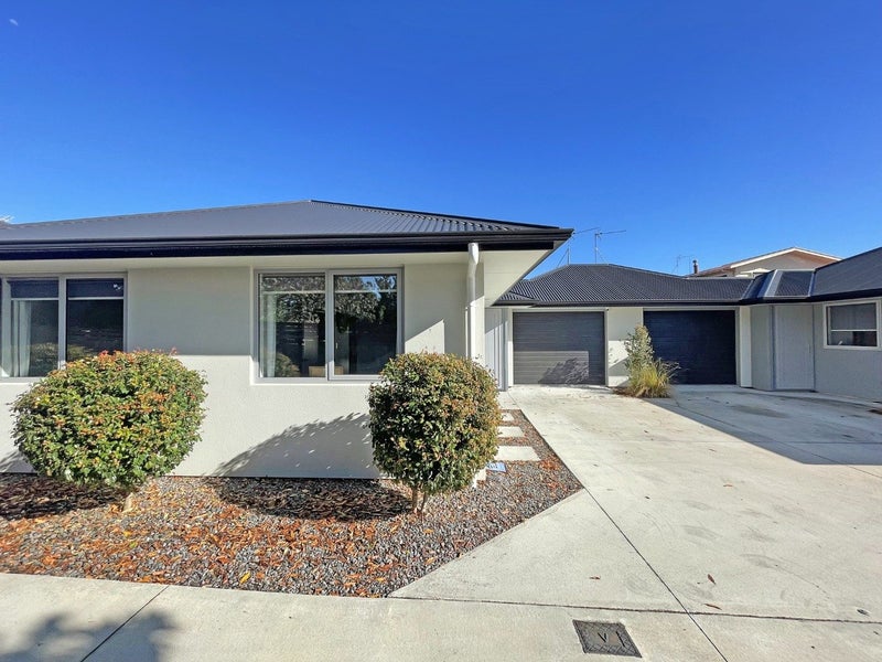 5/26 Garnett Avenue, Forest Lake, Hamilton - Carousel 1