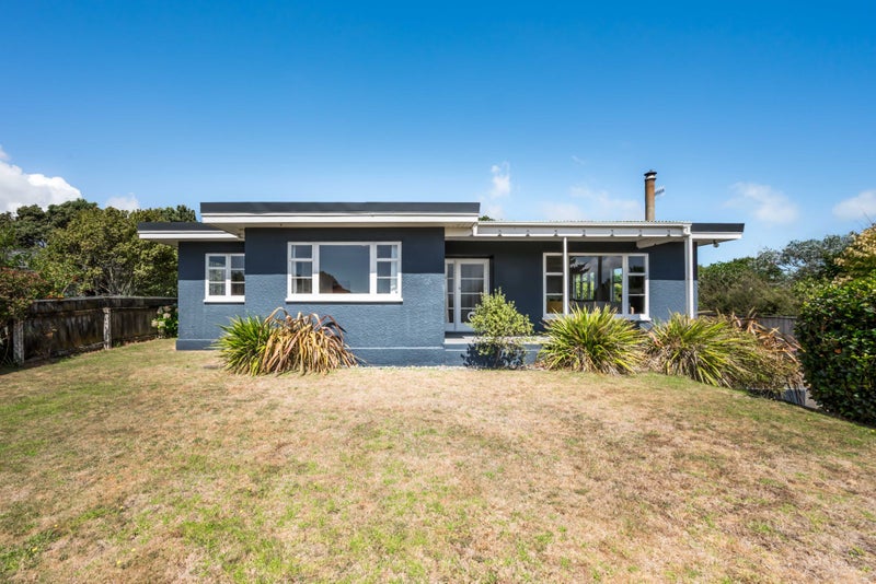 118 Raumati Road, Raumati Beach, Paraparaumu - Carousel 1