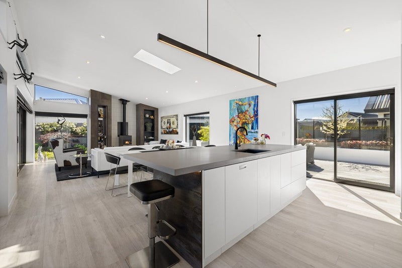 11 Eleanor Lane, Casebrook, Christchurch - Carousel 2