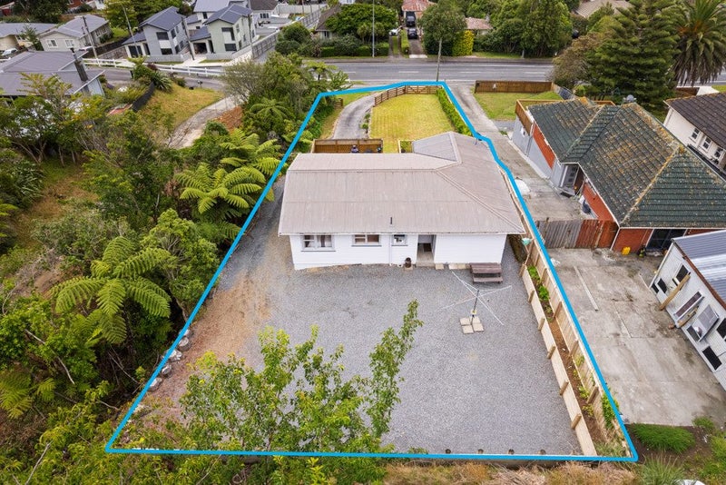 75 Coast Road, Wainuiomata, Lower Hutt - Carousel 26