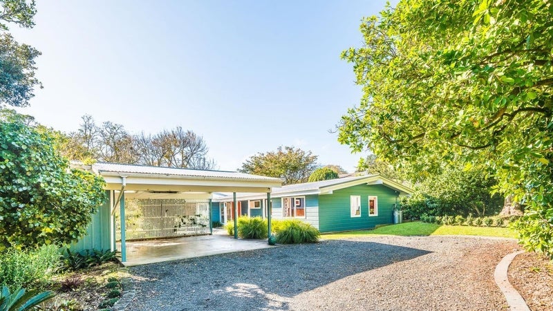18A Hamon Avenue, Mount Roskill, Auckland - Carousel 1