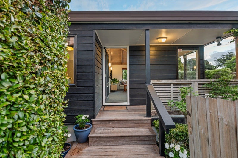 10A Barrack Road, Mount Wellington, Auckland - Carousel 1