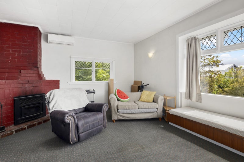 33A Thompson Street, Mount Cook, Wellington - Carousel 2