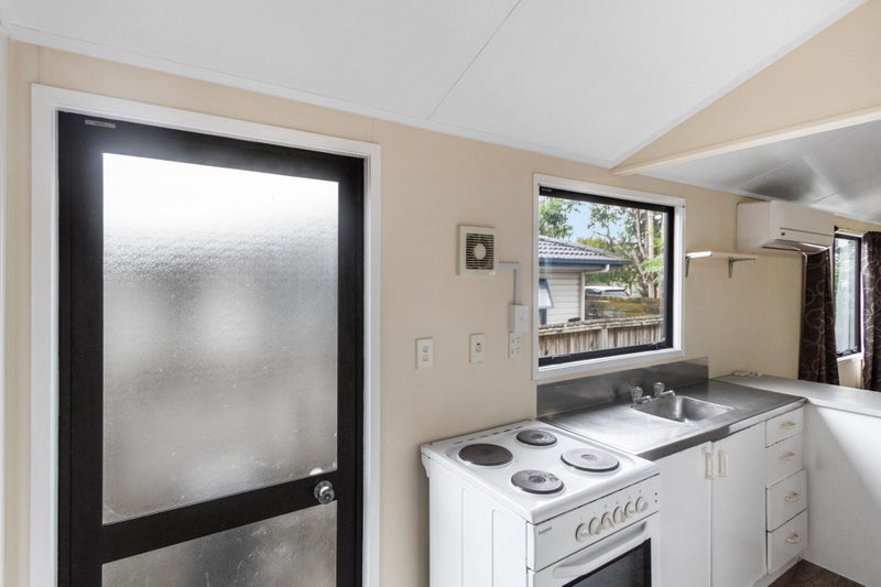 11a Cameo Court Road, Favona, Manukau City, Auckland - Carousel 2