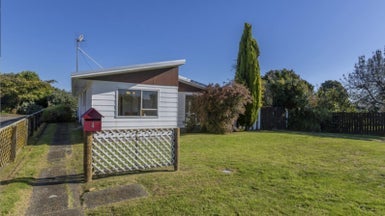 4 Manawa Avenue, Raumati Beach, Paraparaumu - Carousel 1