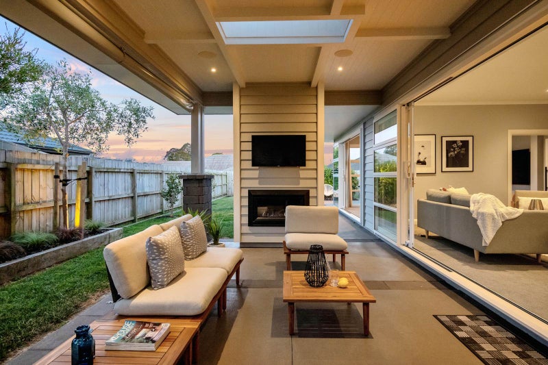 4 Robert Might Road, Kumeu - Carousel 2