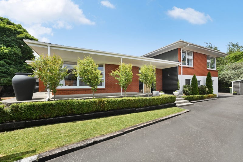 9 Samuel Place, Queenwood, Hamilton - Carousel 1